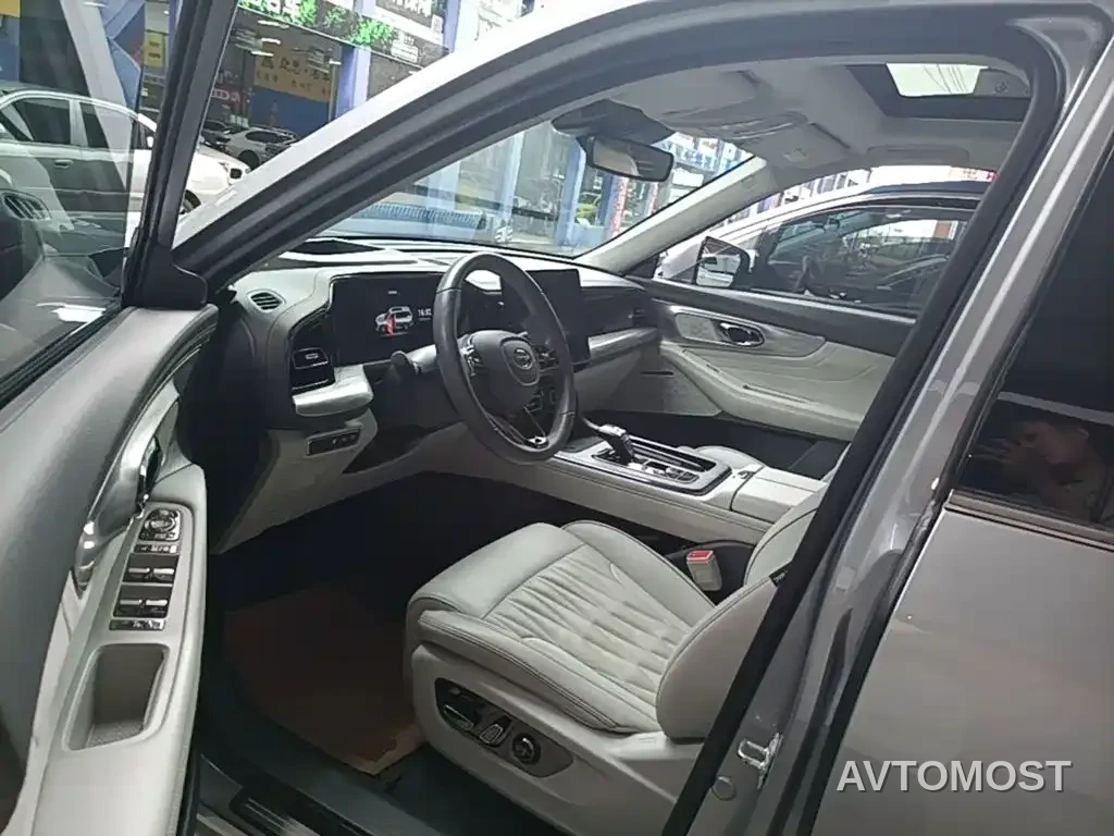 GAC Trumpchi GS8 2022 Dual Engine Series 2.0TM 2WD Premium Edition (6-Seater) — фото 16