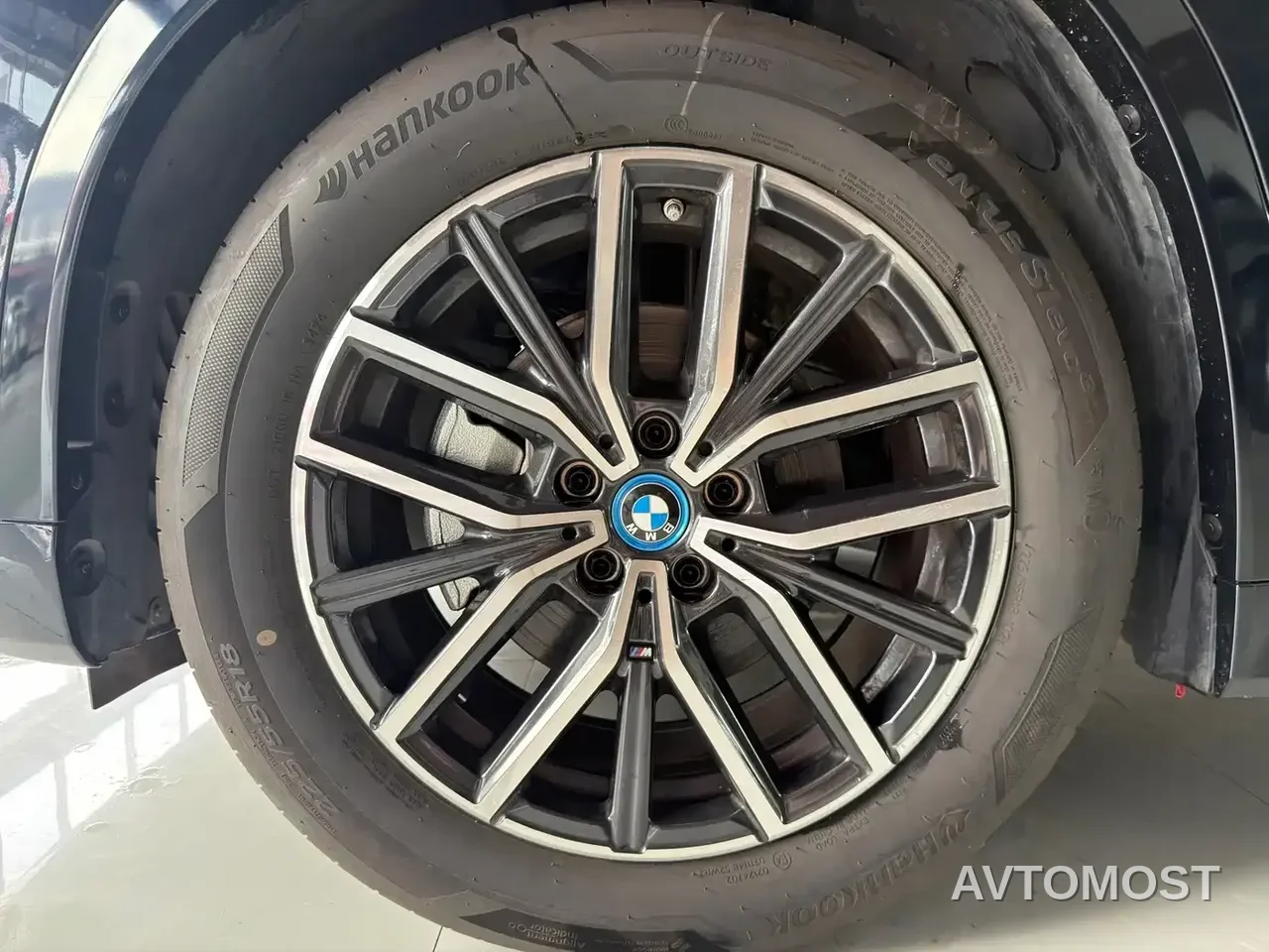 BMW iX1 2023 eDrive25L M Sport Package — фото 9