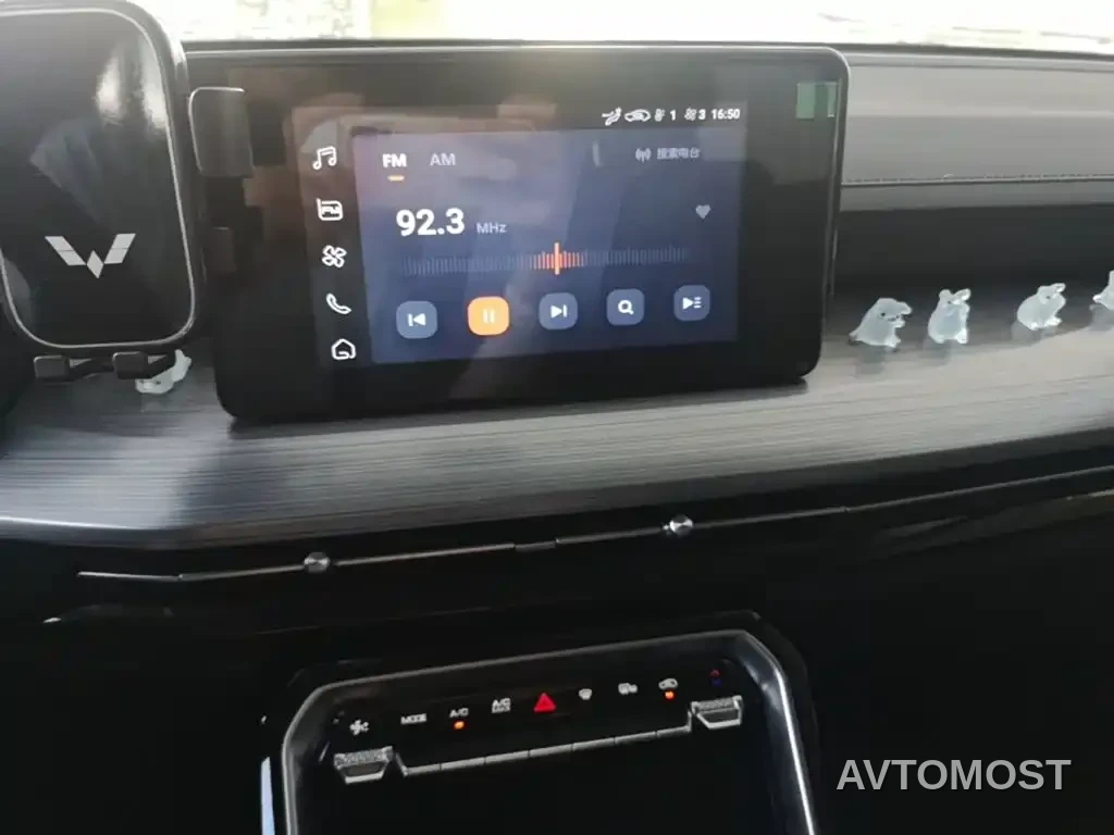 Wuling Xingchen 2022 2.0L DHT Electric Power Edition — фото 11