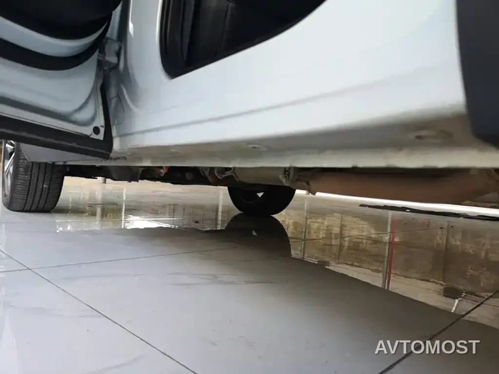Wuling Xingchen 2022 2.0L DHT Electric Power Edition — фото 20