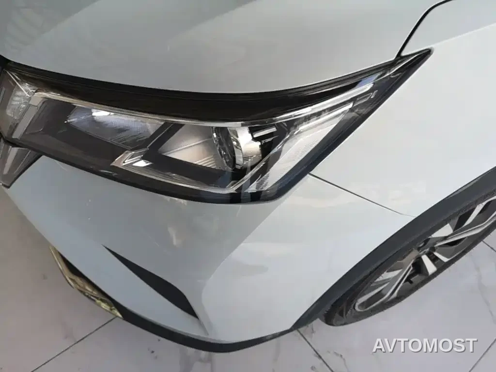 Wuling Xingchen 2022 2.0L DHT Electric Power Edition — фото 22