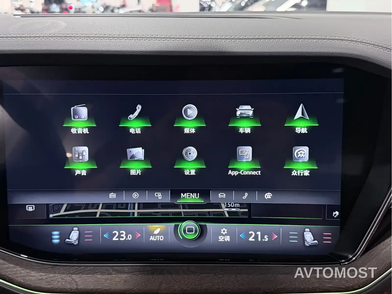 Volkswagen Touareg 2023 3.0TSI R-Line Black Sports Package — фото 17
