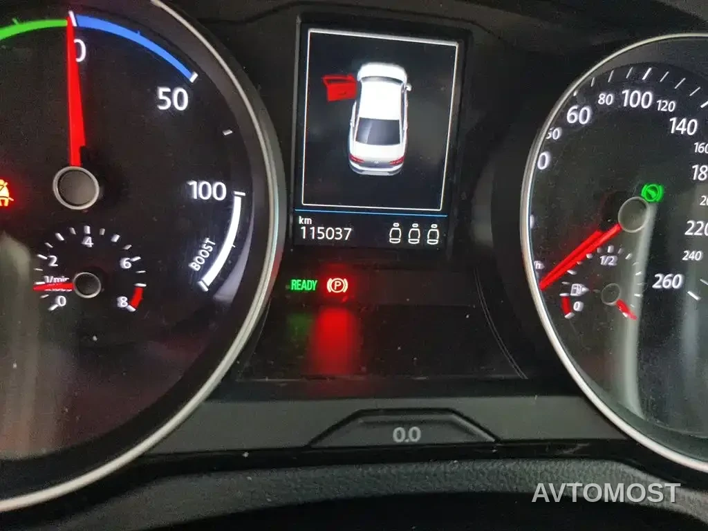 Volkswagen Magotan GTE Plug-in Hybrid 2020 GTE Luxury — фото 5