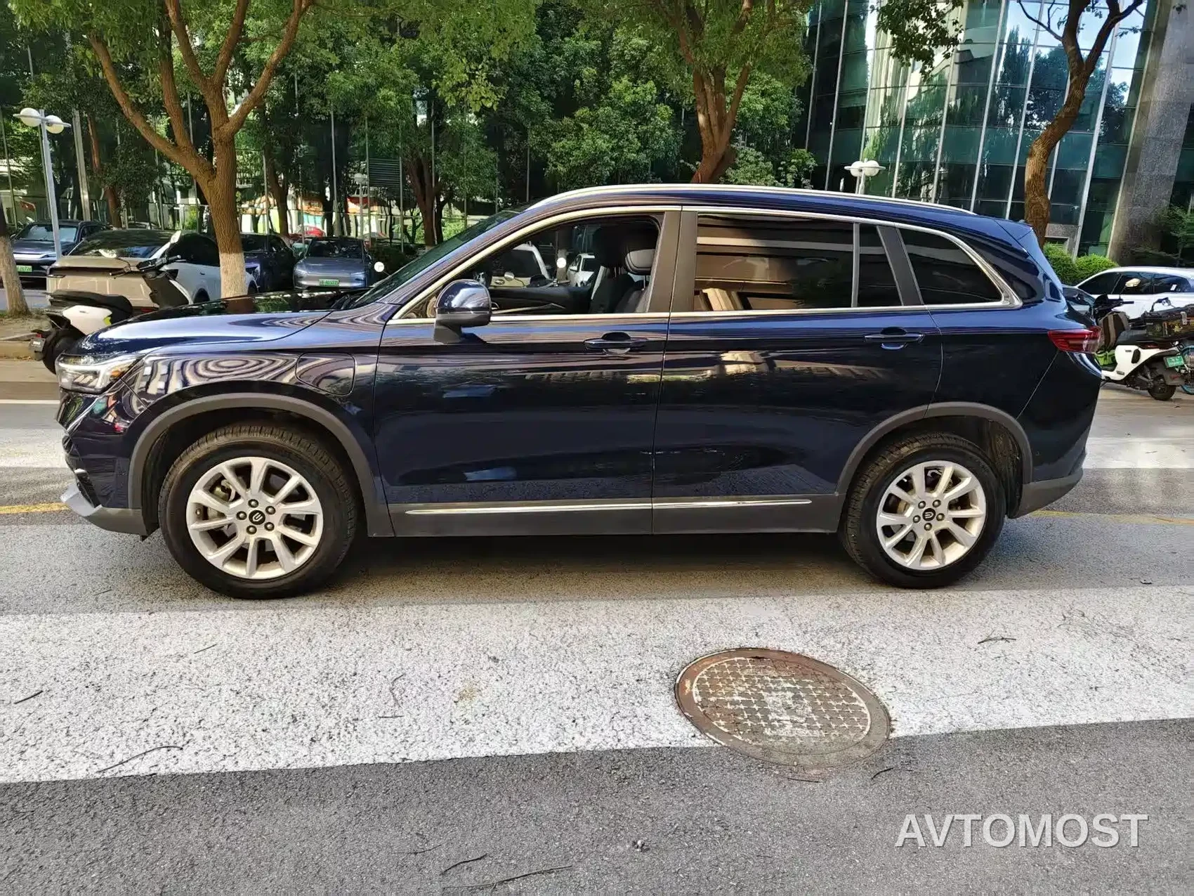 Skyworth Auto Skywell ET5 2020 Model Pure Mind Smart Edition 410km — фото 3