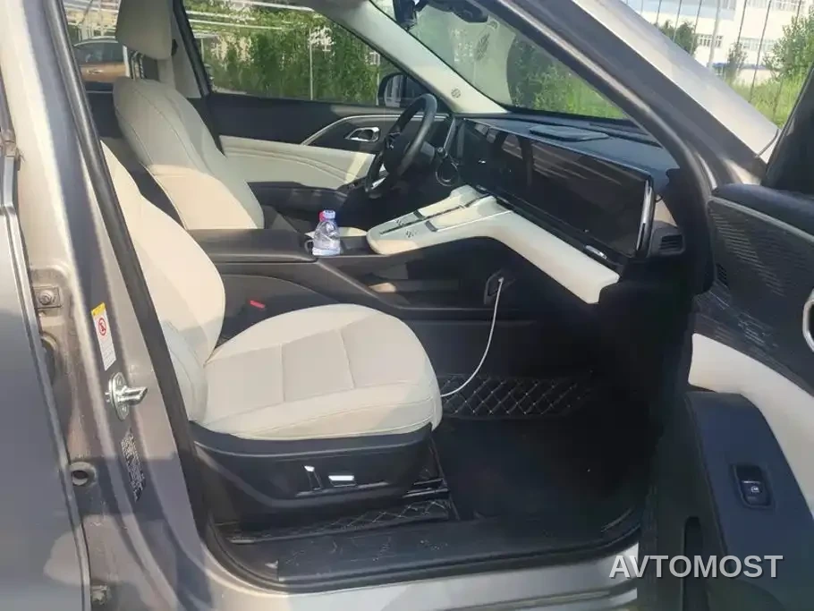 Haval Xiaolong MAX 2023 1.5L Hi4 105 4WD Pilot Edition — фото 8