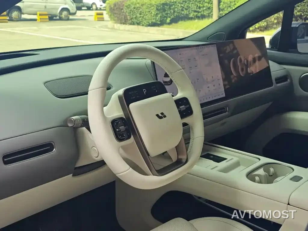 Li Auto i6 2025 2WD Base Model — фото 7
