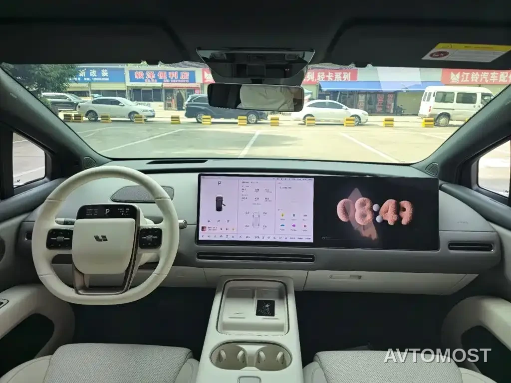 Li Auto i6 2025 2WD Base Model — фото 12