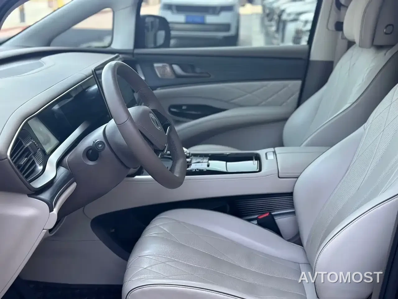 Denza D9 2022 DM-i 970 AWD Flagship — фото 10