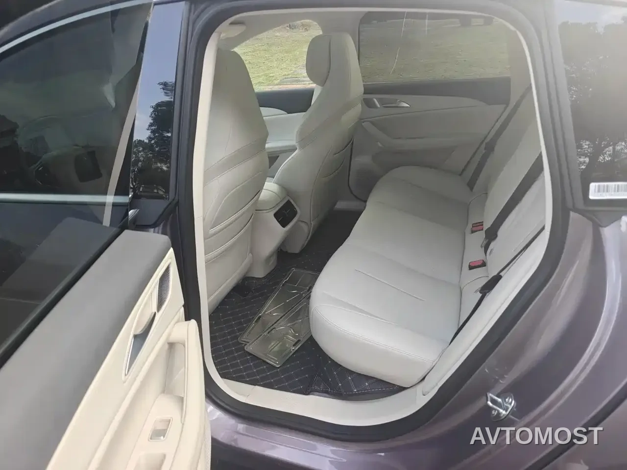 Dongfeng Fengxing Stellar S7 2025 235 Extended Range Luxury — фото 7