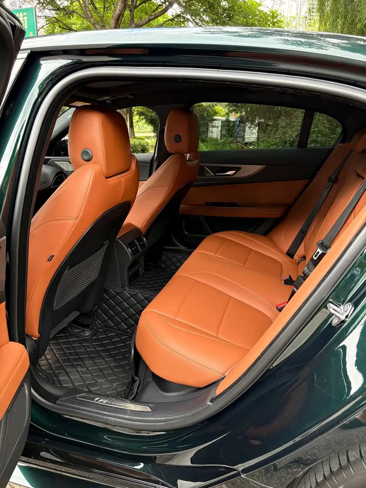 Jaguar XEL 2024 Model 2.0T 250PS R-DYNAMIC S Progressive Sport Edition — фото 5