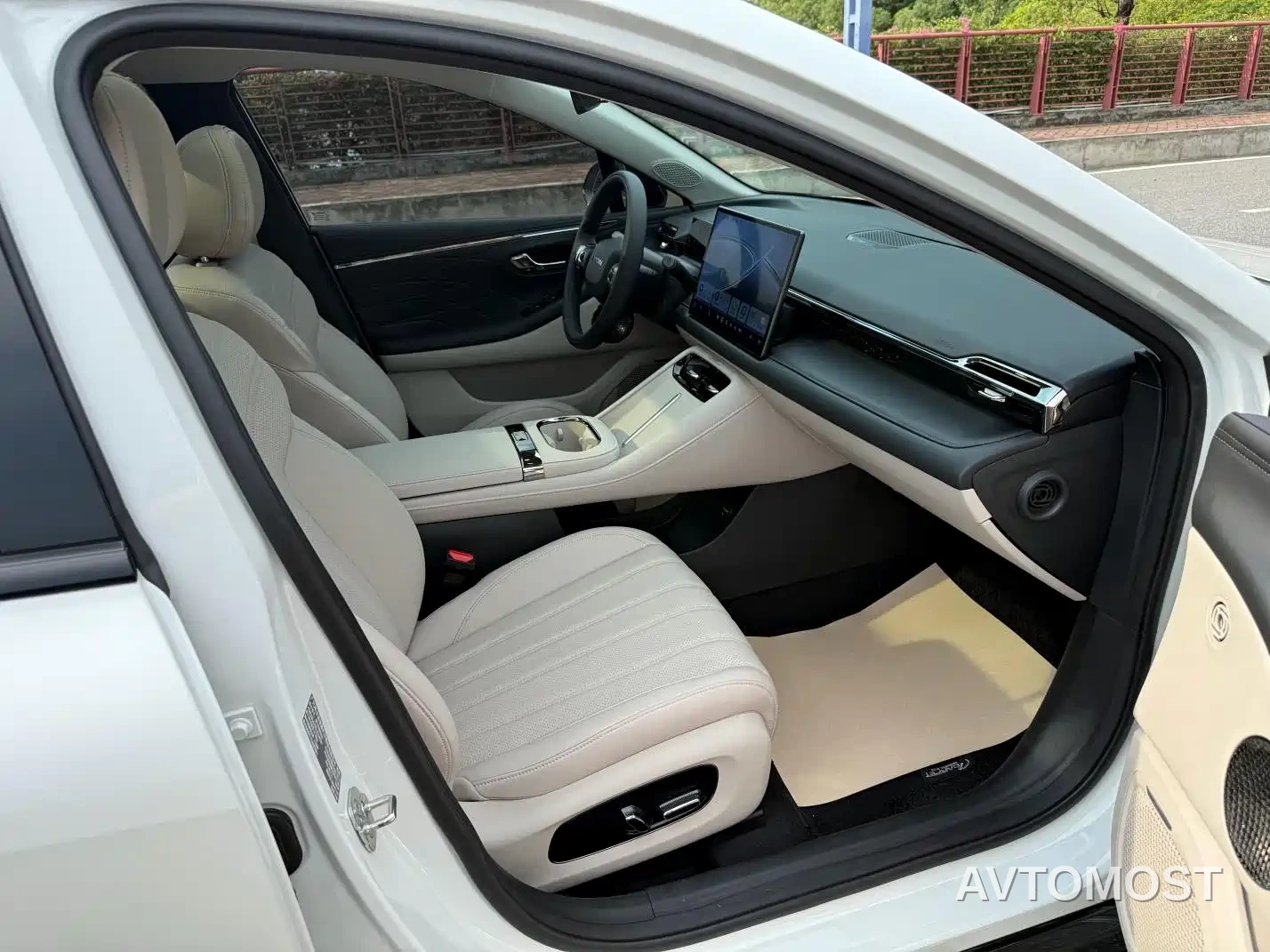 AION RT 2025 520 Intelligent Luxury Edition — фото 6