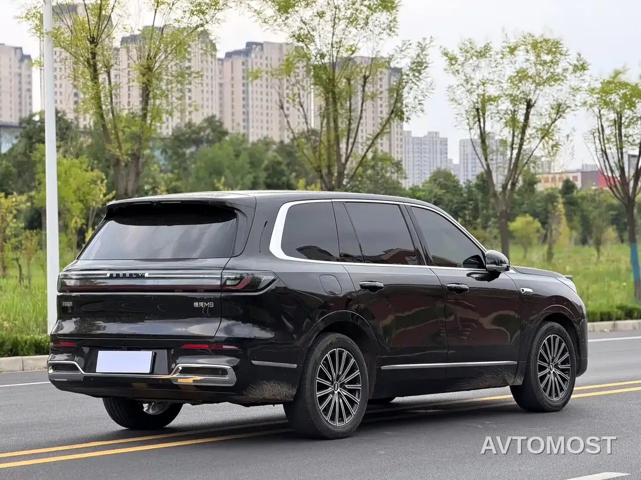 Geely Galaxy M9 2025 Base Model — фото 4