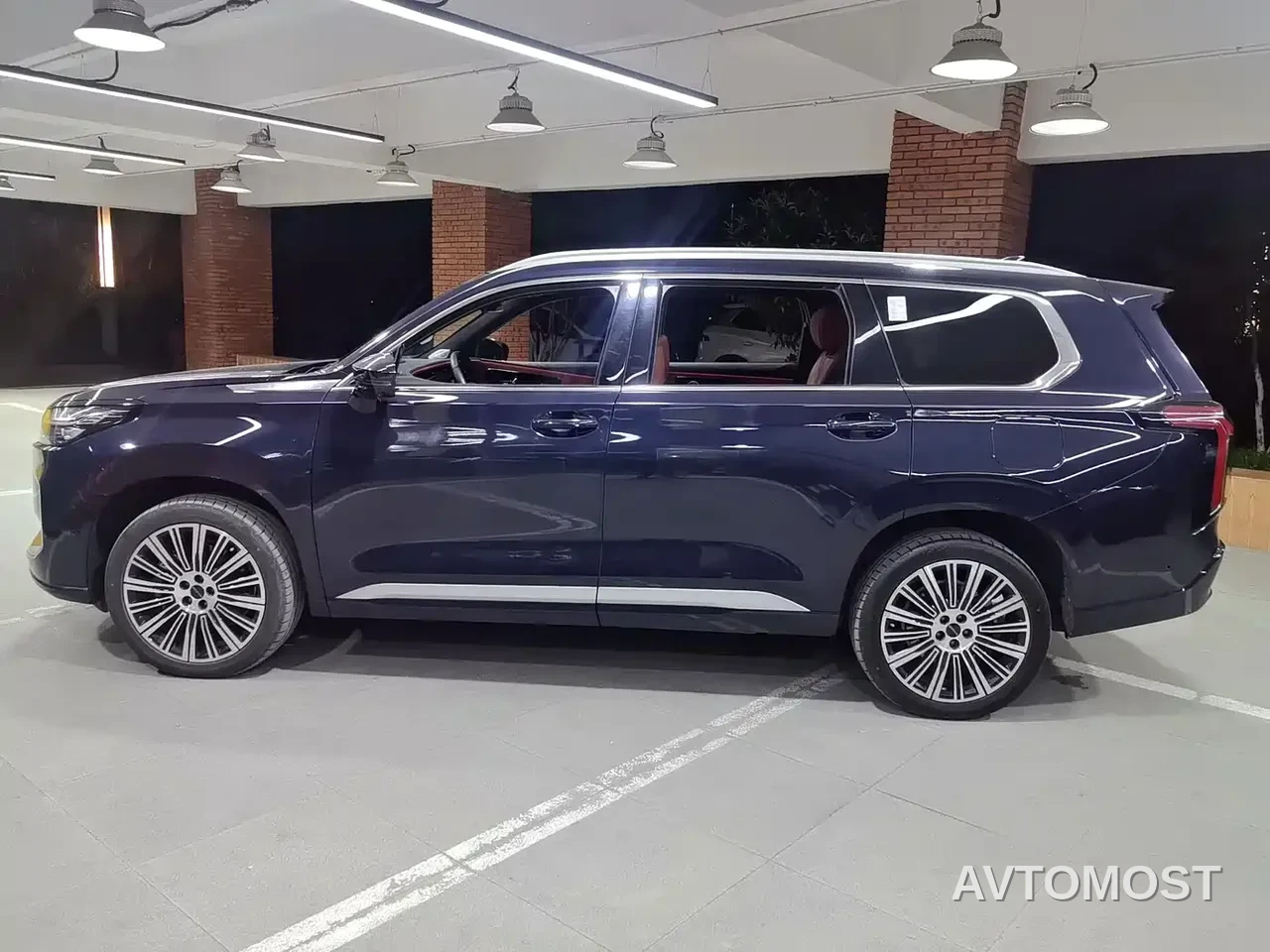Exeed Landmark C-DM 2025 180 Ultra Long Range AWD (6-Seater) — фото 2