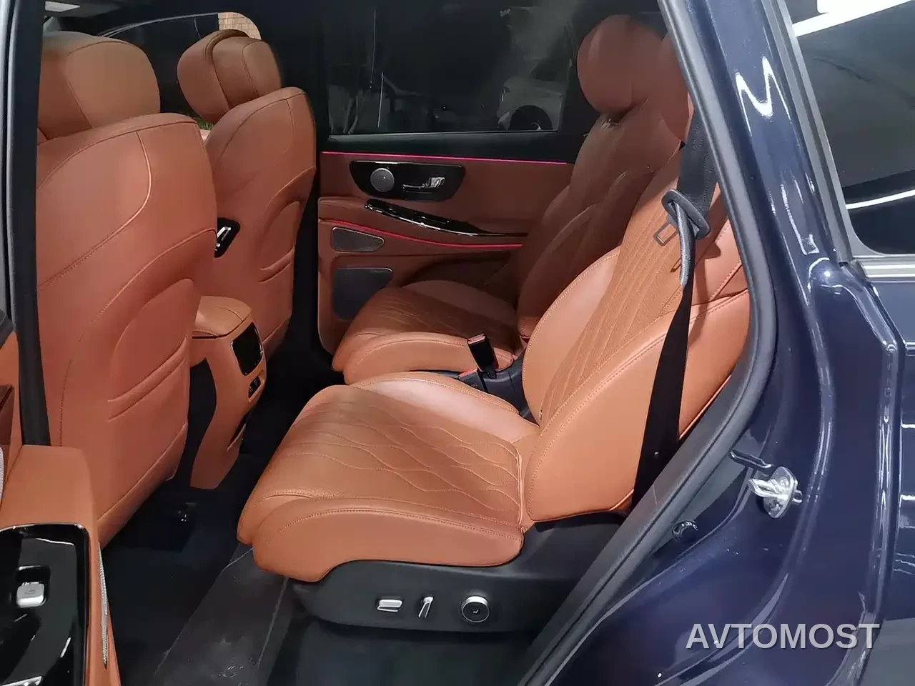 Exeed Landmark C-DM 2025 180 Ultra Long Range AWD (6-Seater) — фото 10