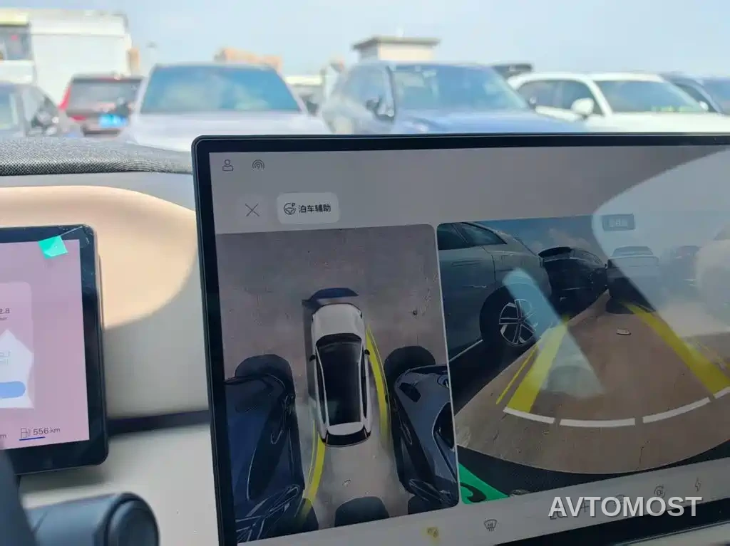 Volvo XC70 Plug-in Hybrid 2025 Standard — фото 25