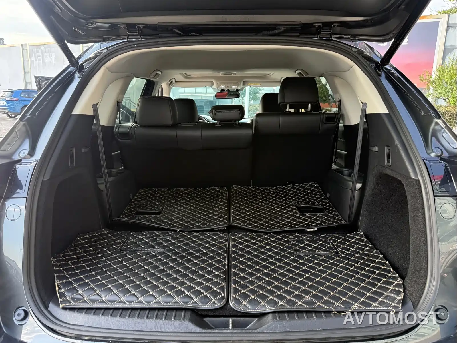 Mazda CX-8 2019 2.5L AWD Premium Model — фото 19
