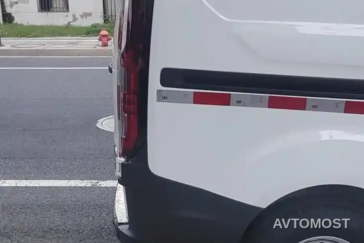 Ford Transit 2023 Model 2.0T Diesel Manual Panel Van Short Wheelbase Low Roof 2/3-Seater — фото 16