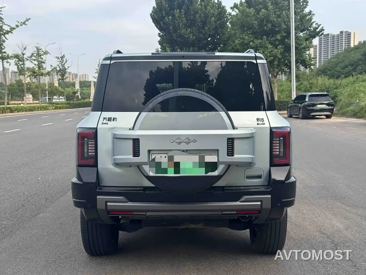 Fang Cheng Bao Leopard 8 2025 Zhiyong Flagship 6-Seater — фото 4