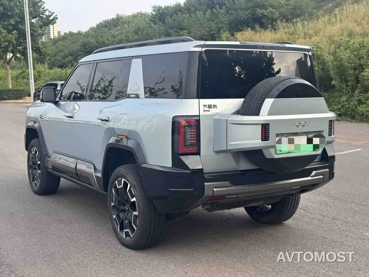 Fang Cheng Bao Leopard 8 2025 Zhiyong Flagship 6-Seater — фото 7