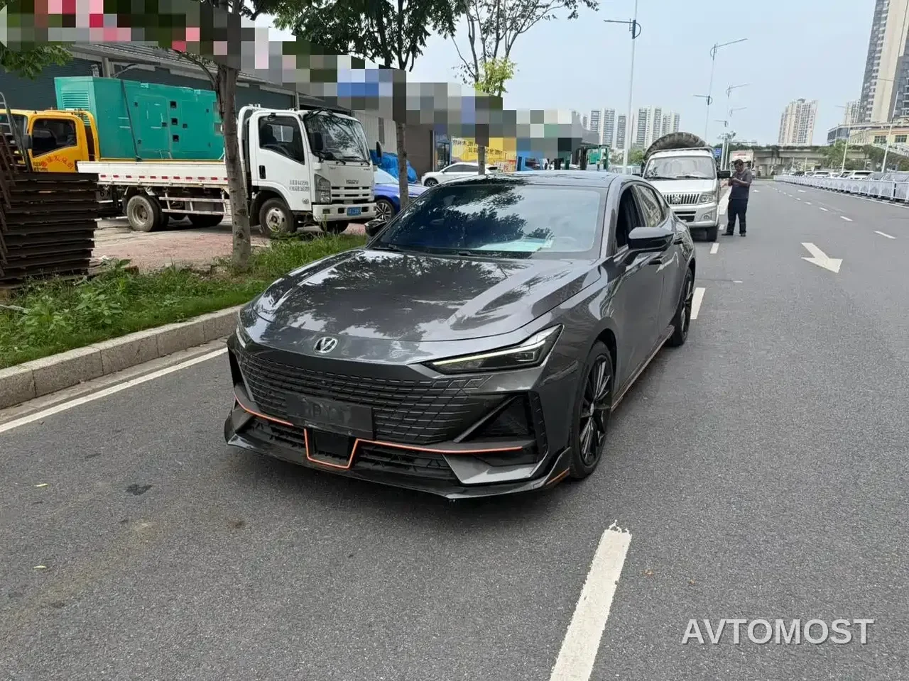 Changan UNI-V 2022 1.5T Sport Edition — фото 1