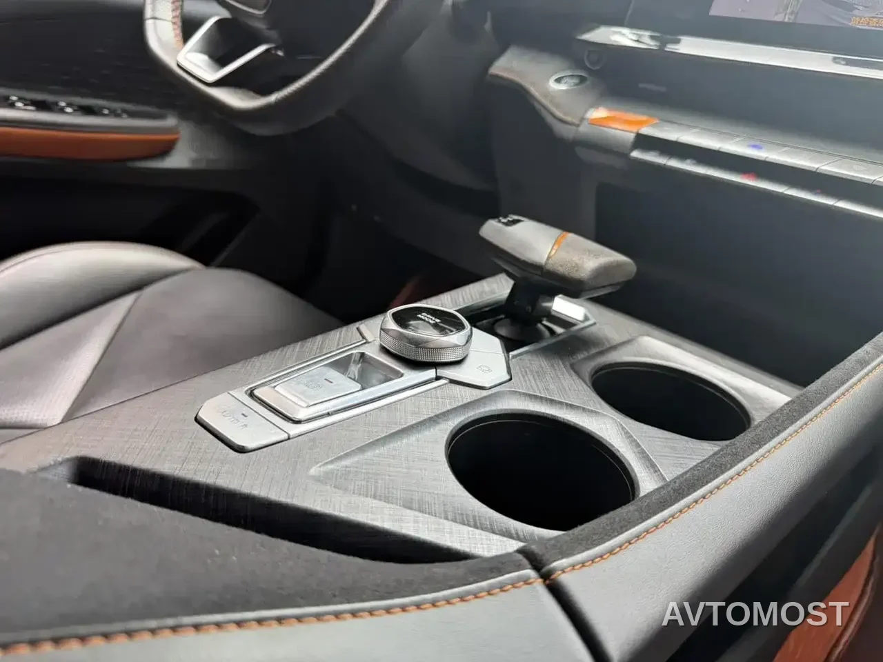 Changan UNI-V 2022 1.5T Sport Edition — фото 9