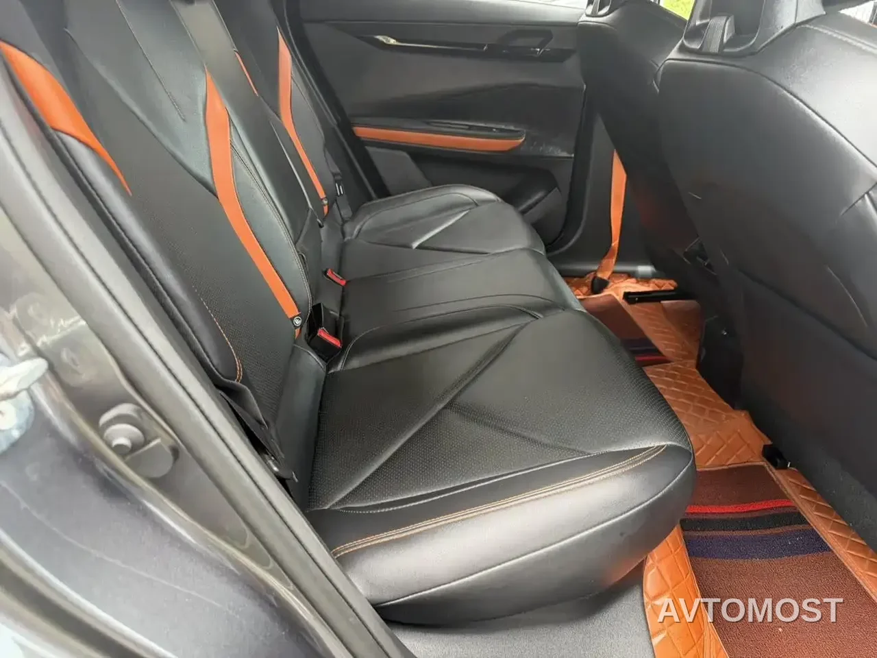 Changan UNI-V 2022 1.5T Sport Edition — фото 12