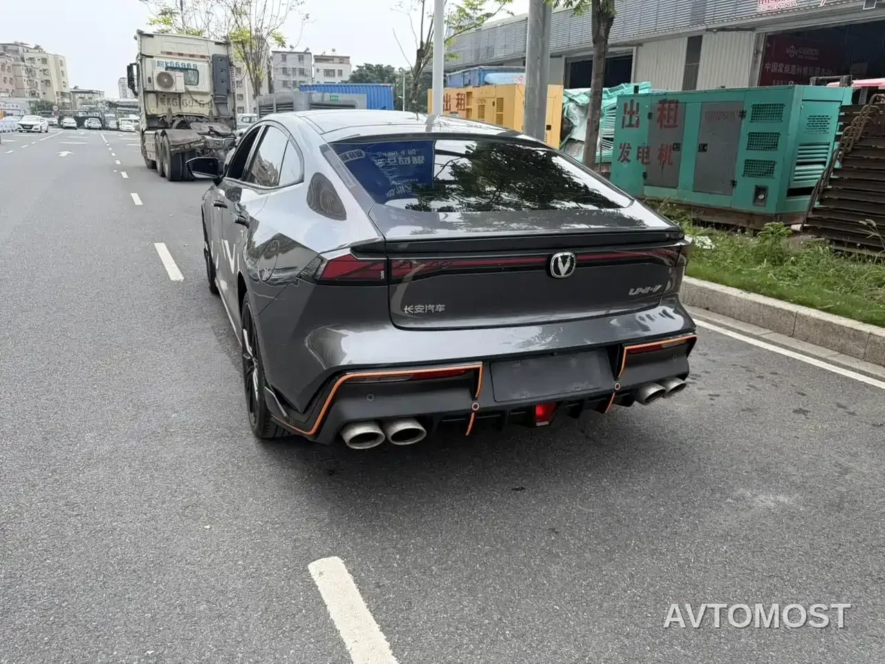 Changan UNI-V 2022 1.5T Sport Edition — фото 8