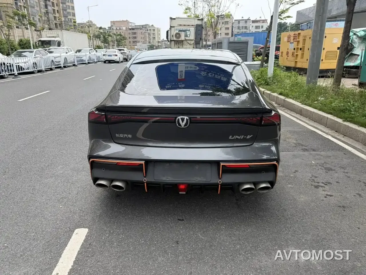 Changan UNI-V 2022 1.5T Sport Edition — фото 5