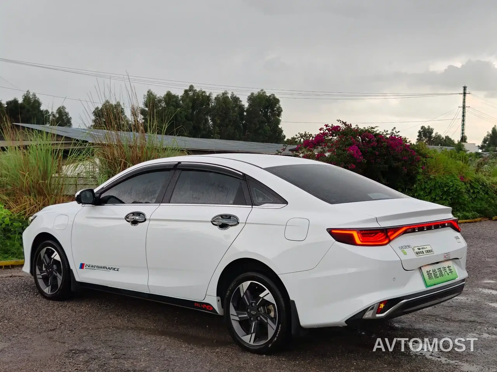 Geely Emgrand L HiP 2022 1.5TD-DHT Pro 100KM Super Rui — фото 9
