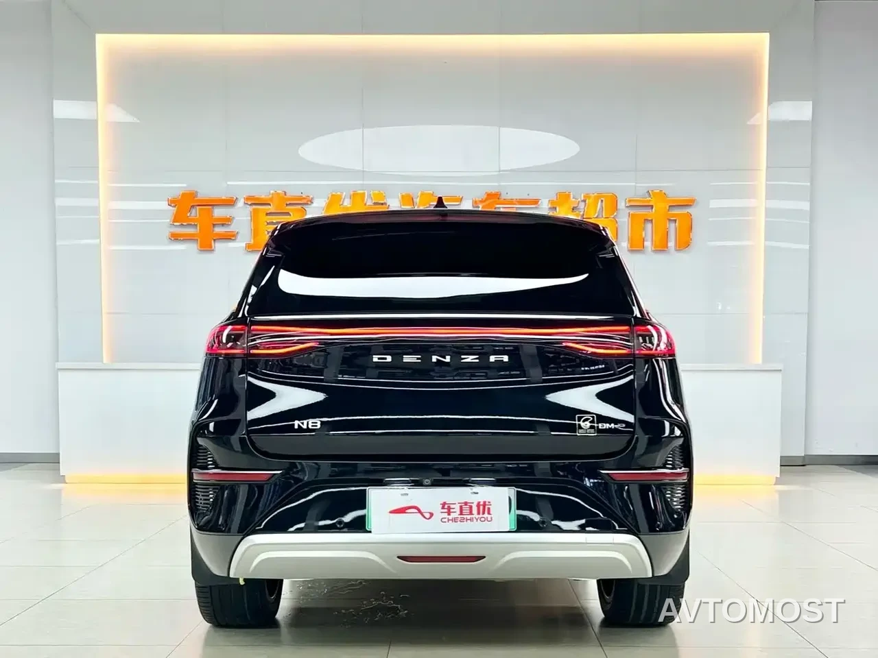 Denza N8 2023 4WD Super Hybrid Flagship 6-seater — фото 6