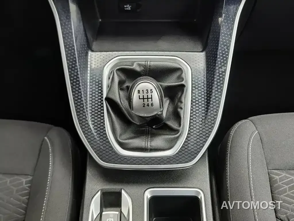 Haval M6 2023 PLUS 1.5T Manual Elite Smart Connect — фото 11