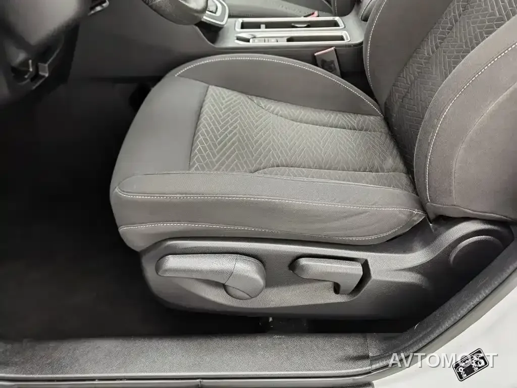 Haval M6 2023 PLUS 1.5T Manual Elite Smart Connect — фото 18