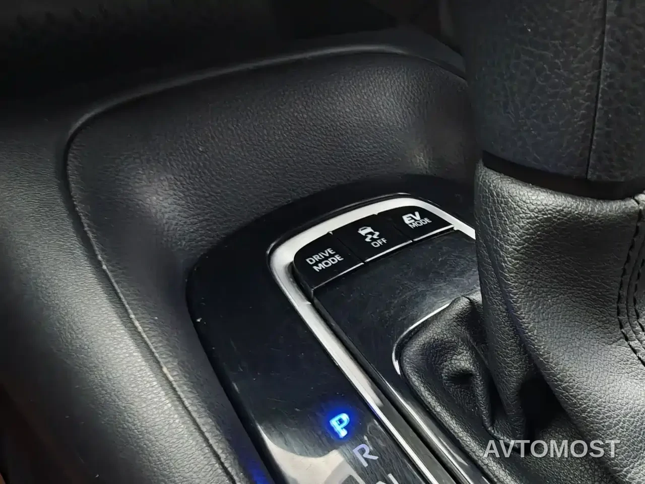 Toyota Corolla 2023 1.8L Smart Hybrid Dual Engine Elite Edition — фото 8