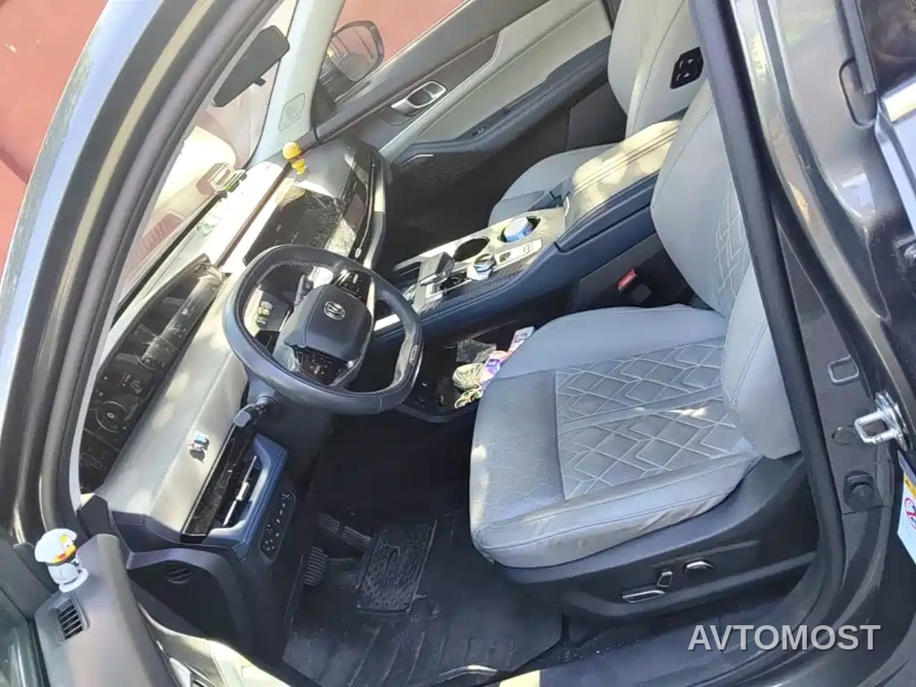 Changan UNI-K iDD 2022 Blue Whale iDD 130km 1.5T Premium — фото 11