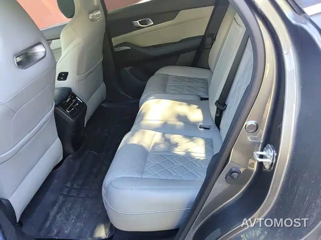 Changan UNI-K iDD 2022 Blue Whale iDD 130km 1.5T Premium — фото 13