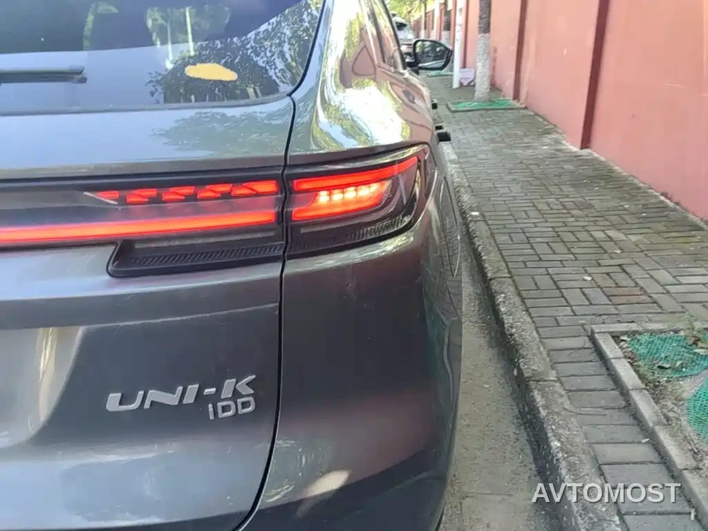 Changan UNI-K iDD 2022 Blue Whale iDD 130km 1.5T Premium — фото 24