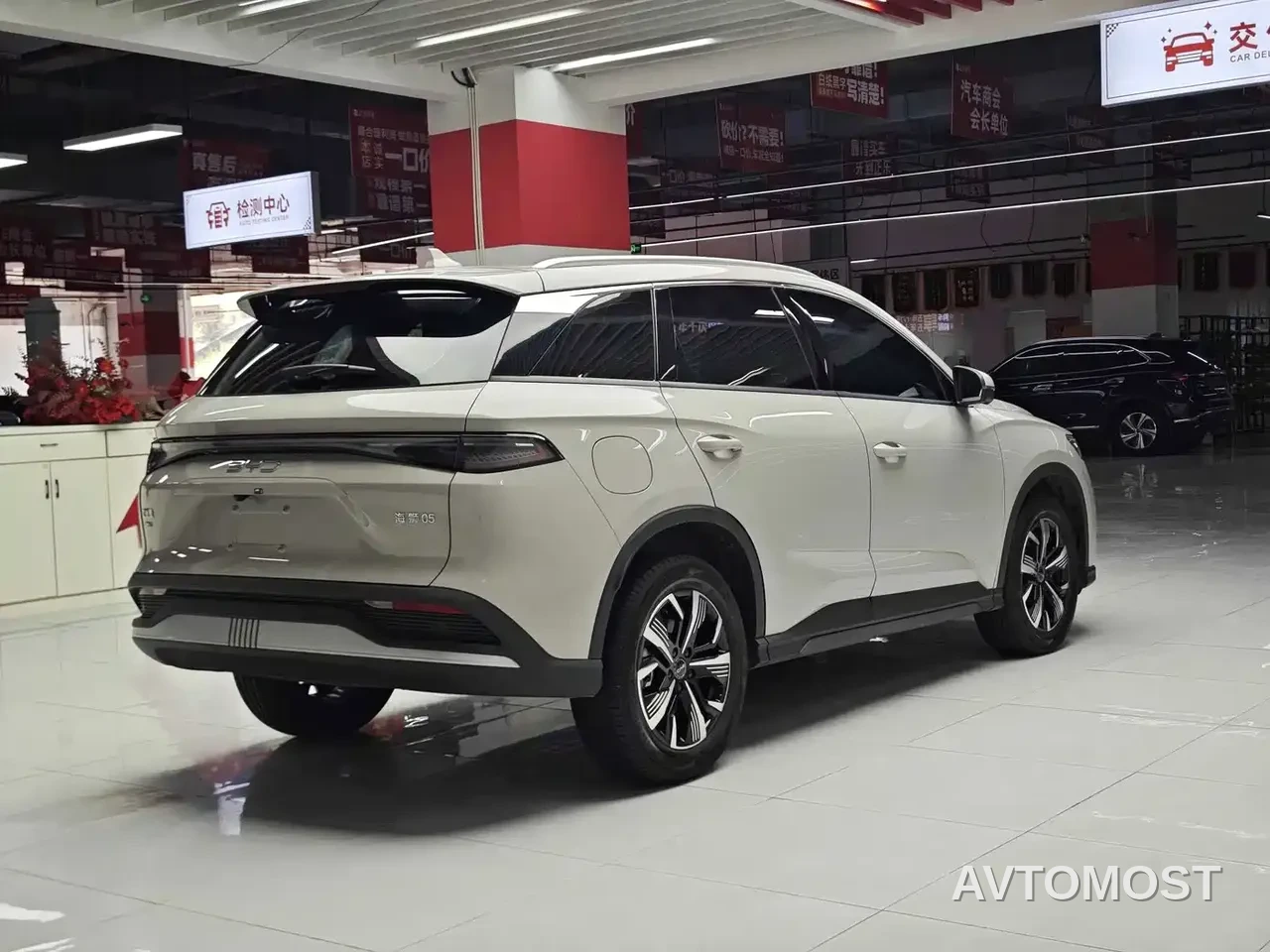 BYD Seal 05 DM-i 2025 DM-i 75KM Premium — фото 9