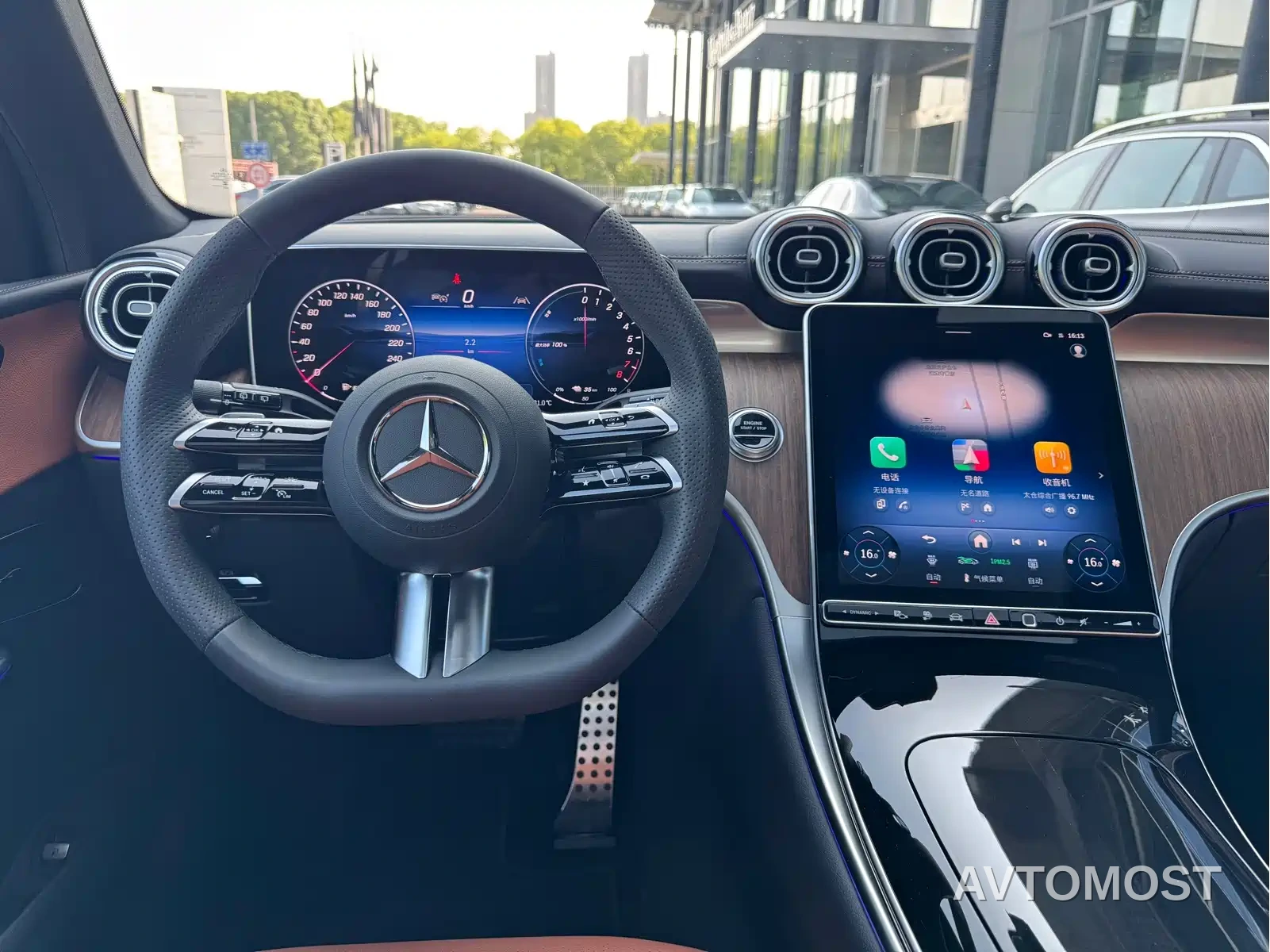 Mercedes-Benz GLC New Energy 2025 350 e L 4MATIC Collector's Edition — фото 10