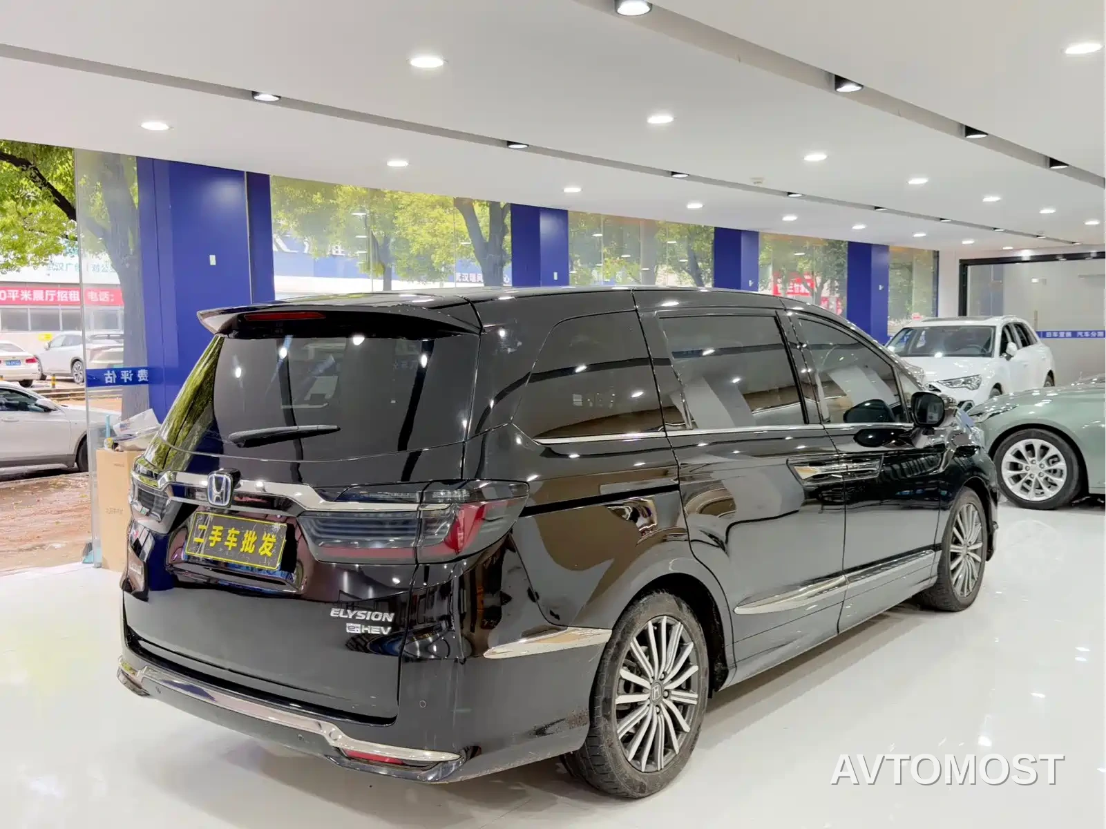 Honda Elysion 2022 2.0L e:HEV Luxury — фото 7