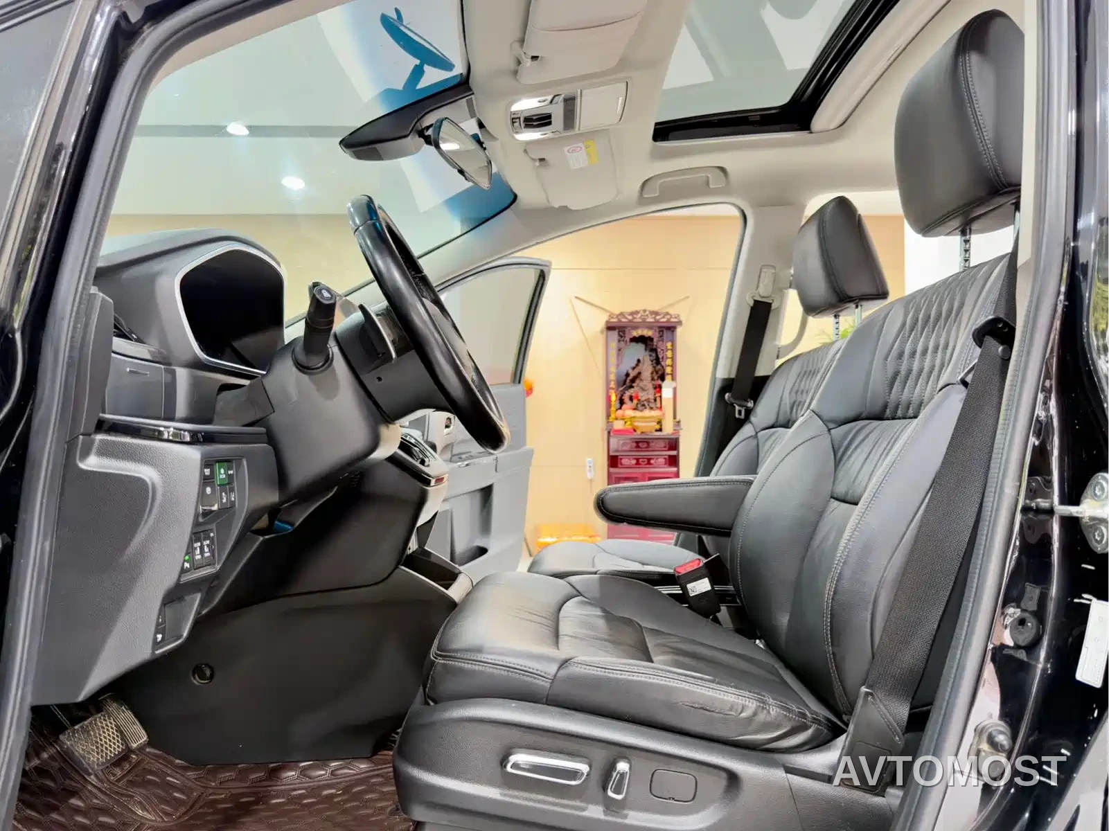 Honda Elysion 2022 2.0L e:HEV Luxury — фото 10