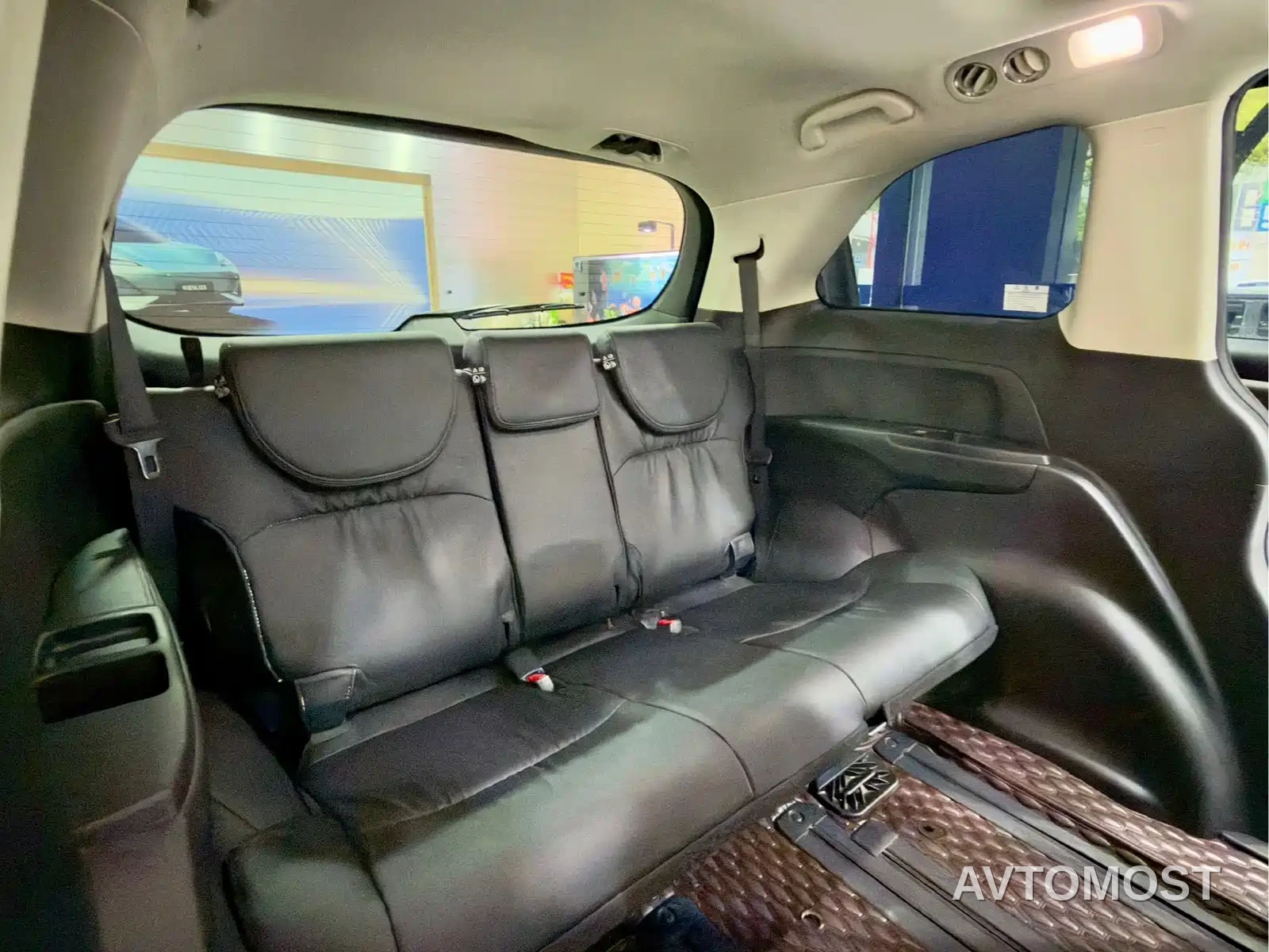 Honda Elysion 2022 2.0L e:HEV Luxury — фото 12