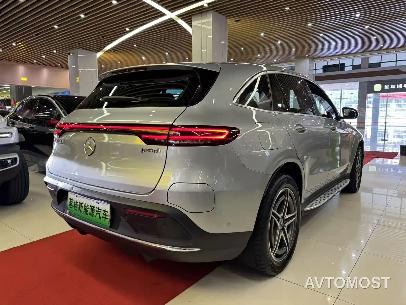 Mercedes-Benz EQC 2020 EQC 400 4MATIC — фото 13