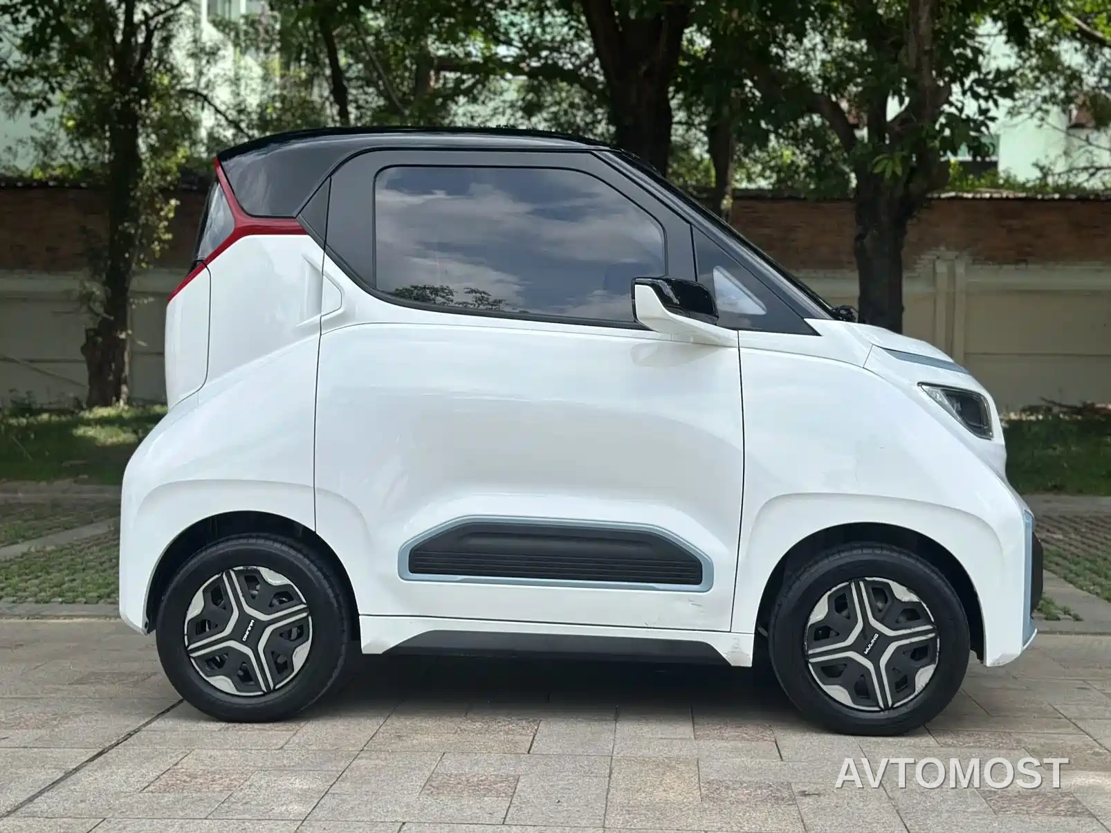 Wuling NanoEV 2021 Fun Edition — фото 4