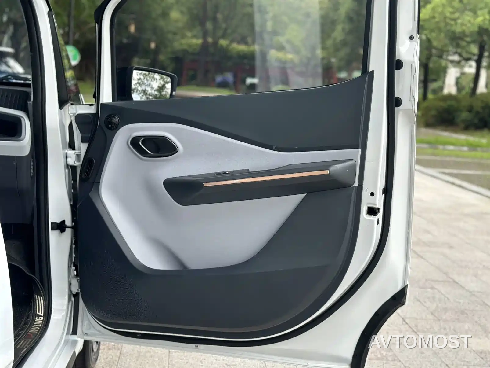 Wuling NanoEV 2021 Fun Edition — фото 14