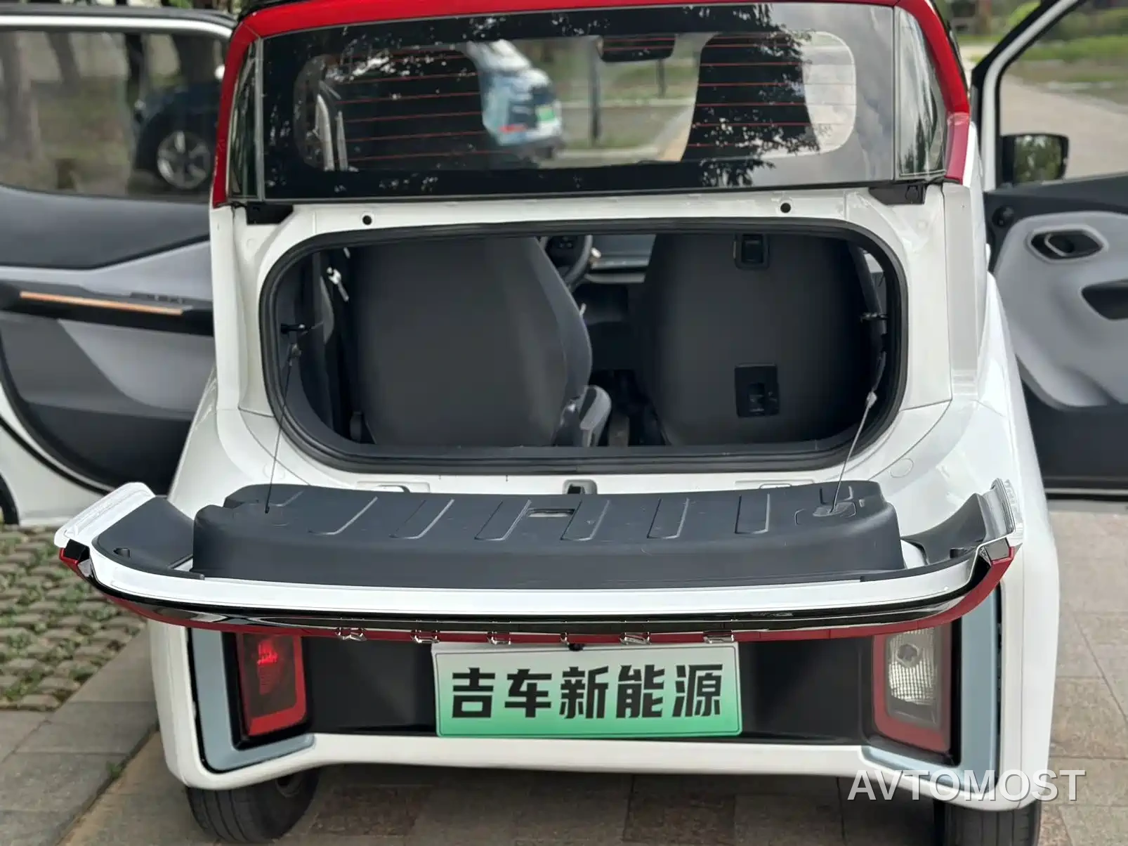 Wuling NanoEV 2021 Fun Edition — фото 15