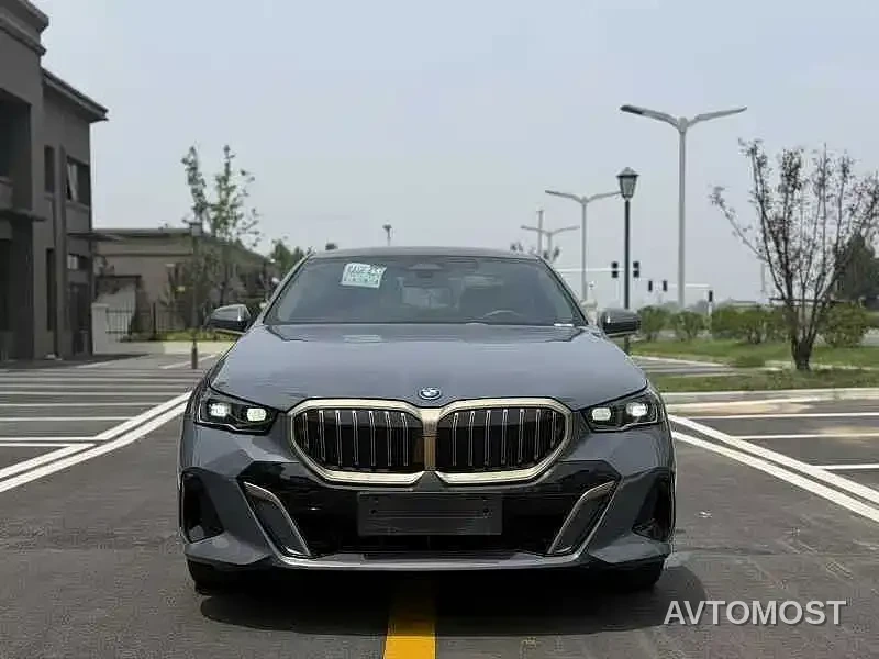 BMW i5 2024 eDrive 35L M Sport Package — фото 2