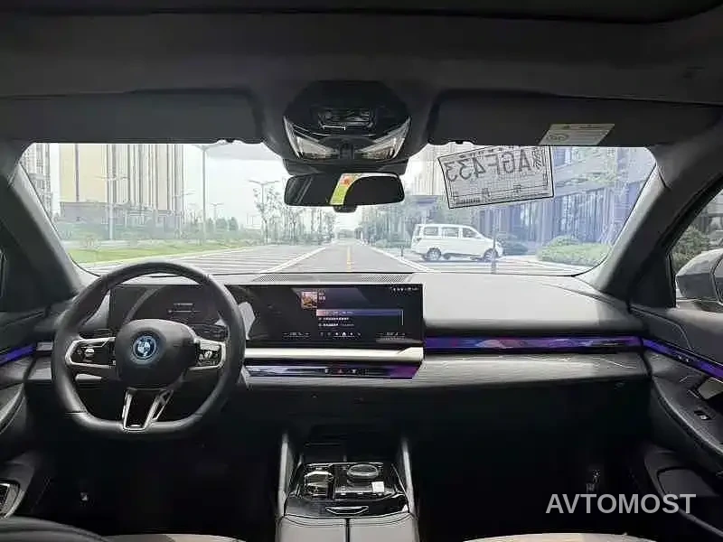 BMW i5 2024 eDrive 35L M Sport Package — фото 3