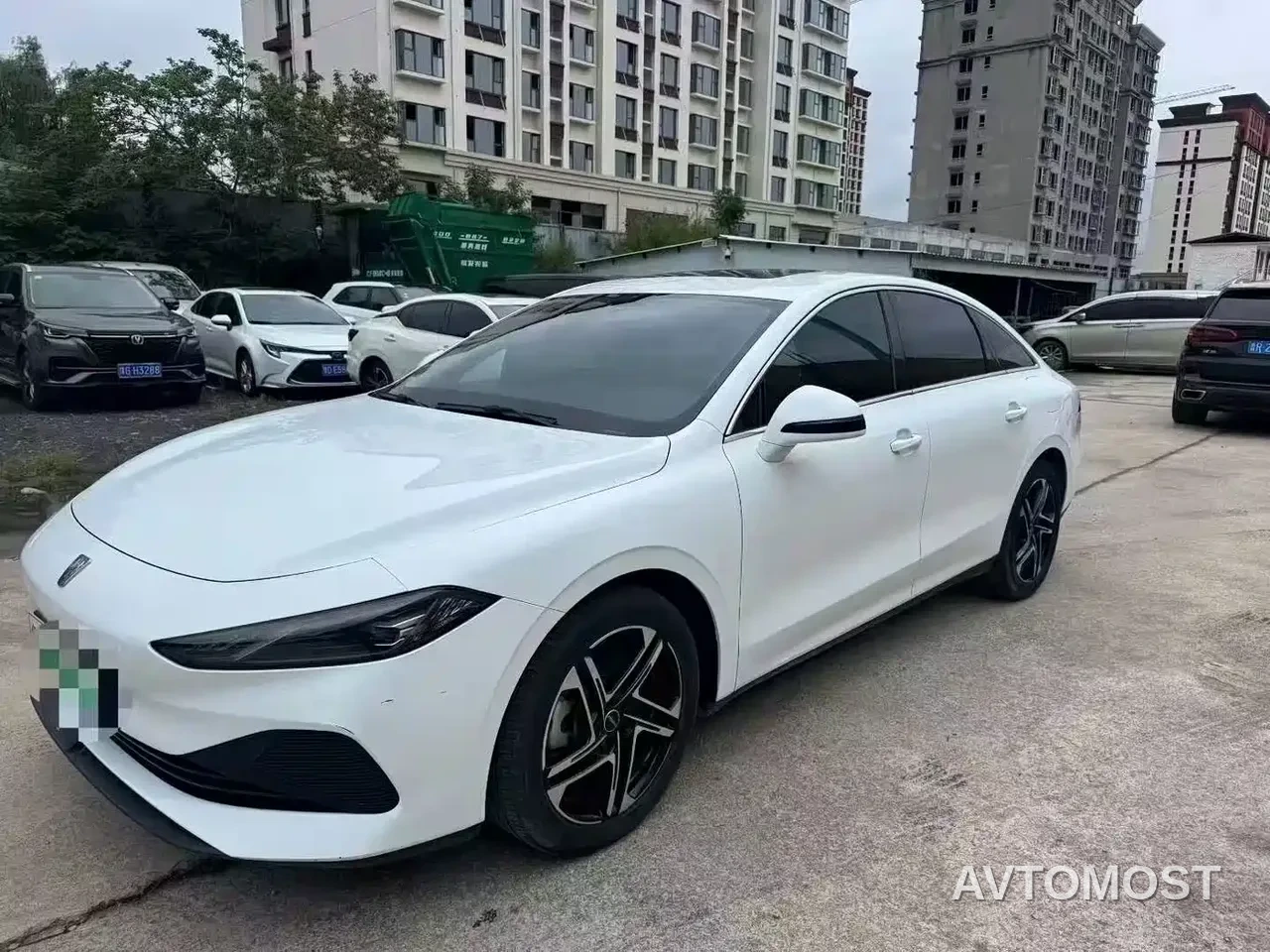 Roewe D7 2023 DMH 125km Excellence Edition — фото 1