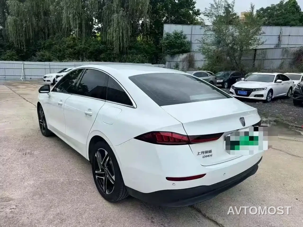 Roewe D7 2023 DMH 125km Excellence Edition — фото 6