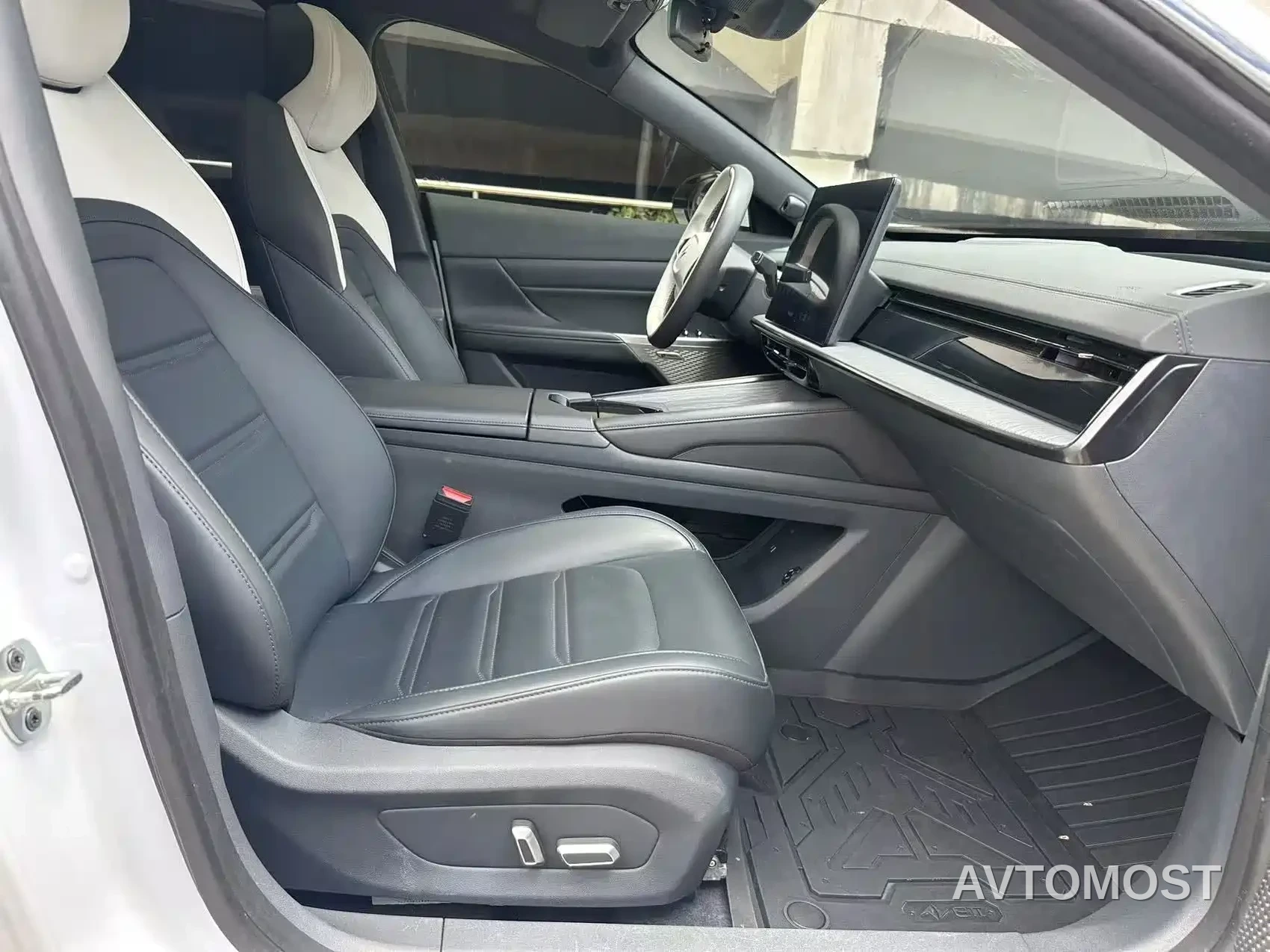Dongfeng Yipai eπ007 2024 Pure Electric 530Air Edition — фото 4